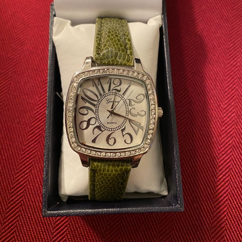 Green Leather Strap Women's Watch